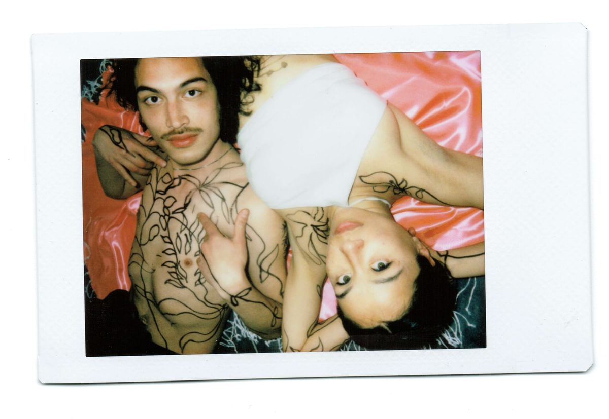 Official press live fleur de roeck polaroid min