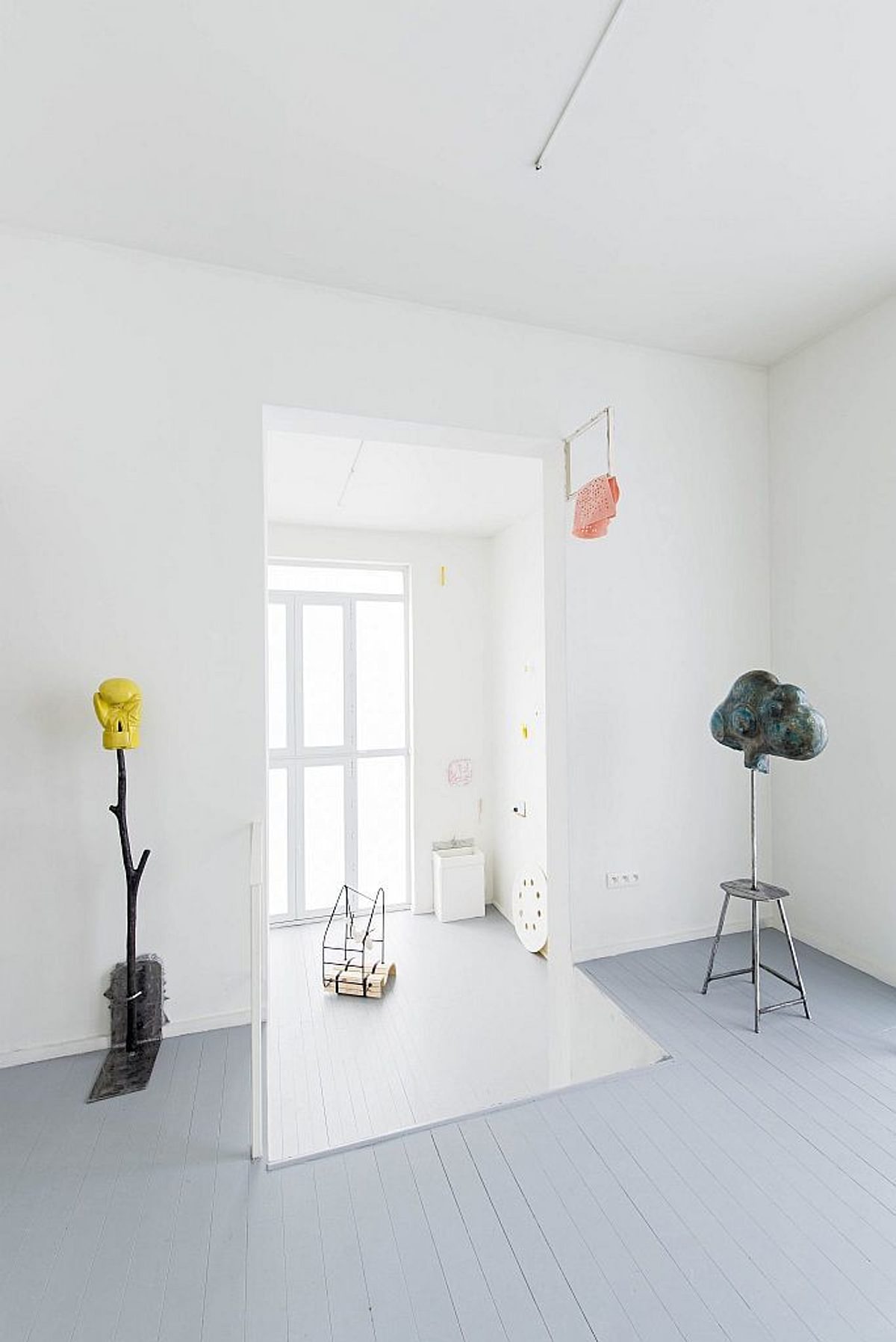 Www alicevanderschoot be works sb42 installationview 1 2 1368x2048 verkleind