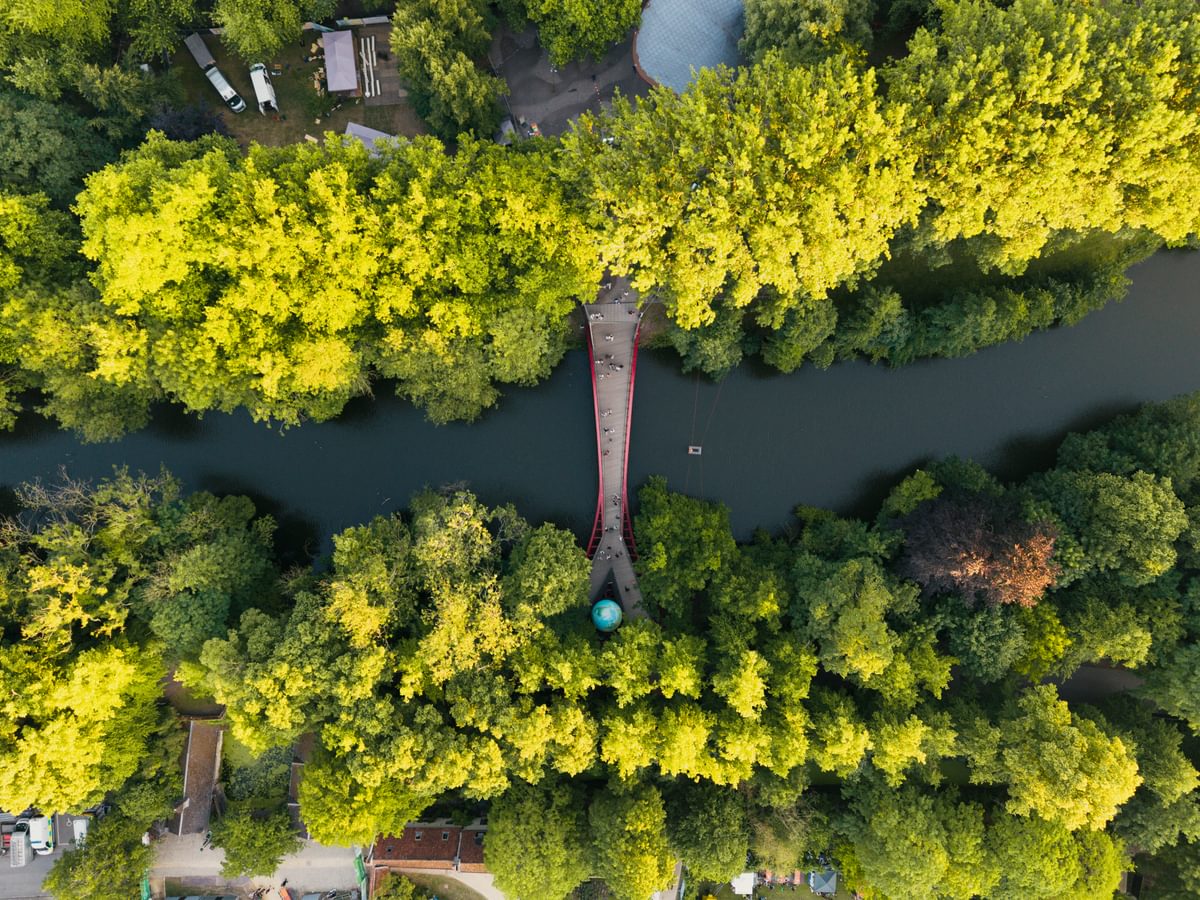 Tegen de stroom in: een audiotour die Brugge anders laat klinken
