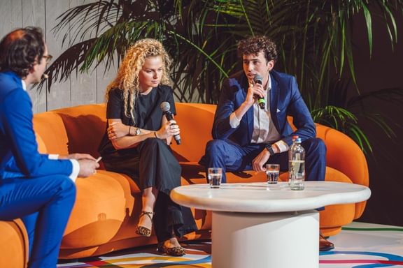 Een jobstudentenbeurs door studenten, voor studenten